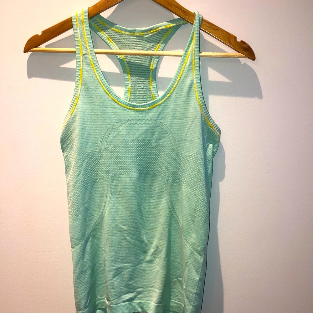 Lululemon tank. Size 4